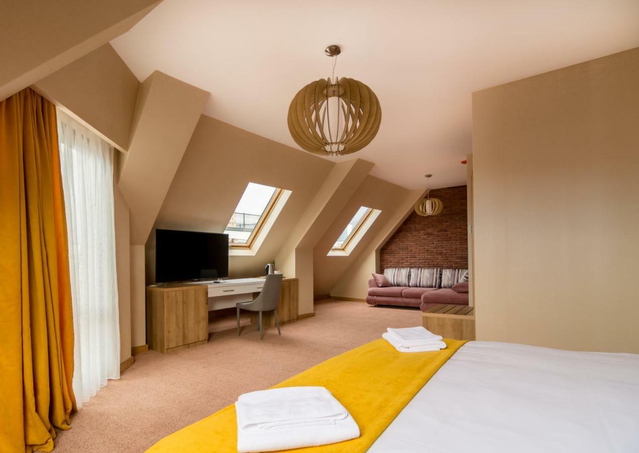 Hotel London Batumi Eksteriør bilde