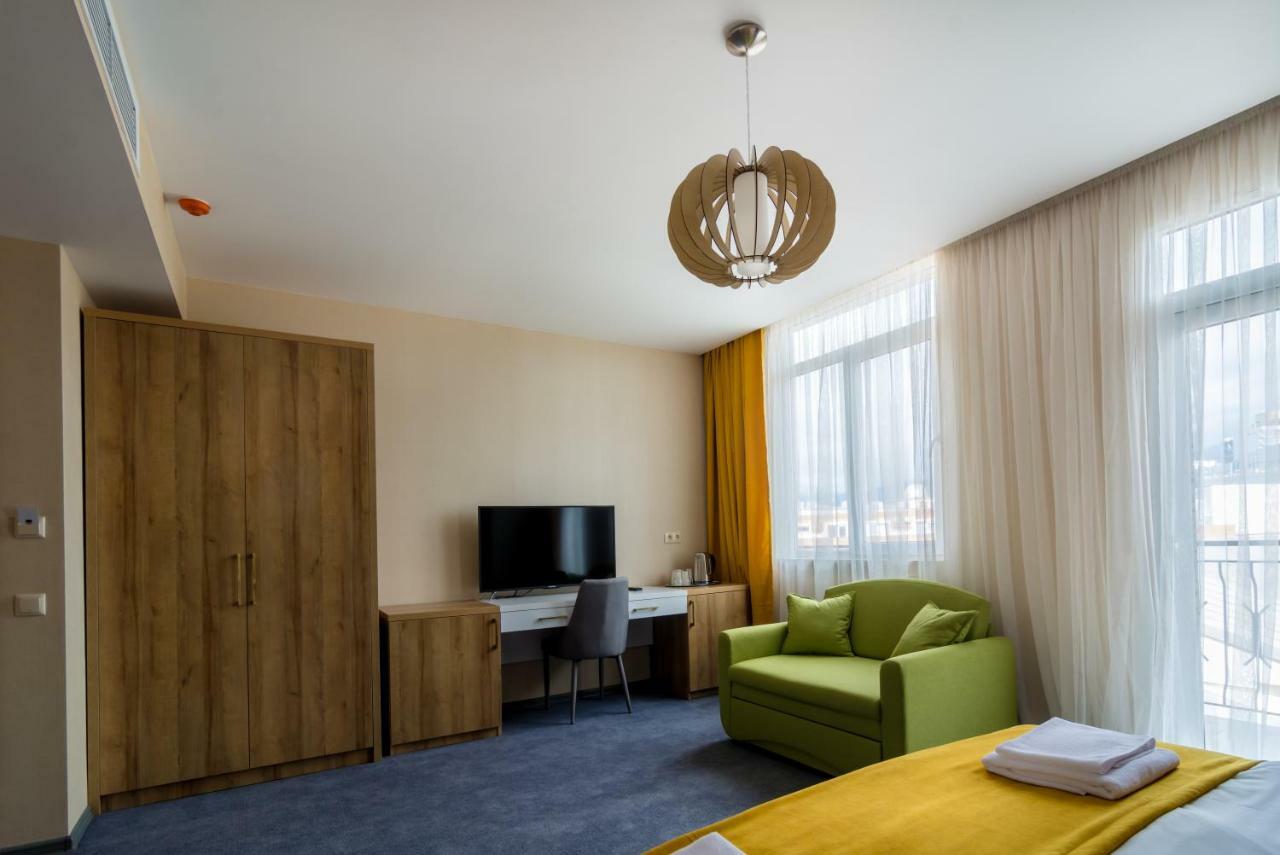 Hotel London Batumi Eksteriør bilde